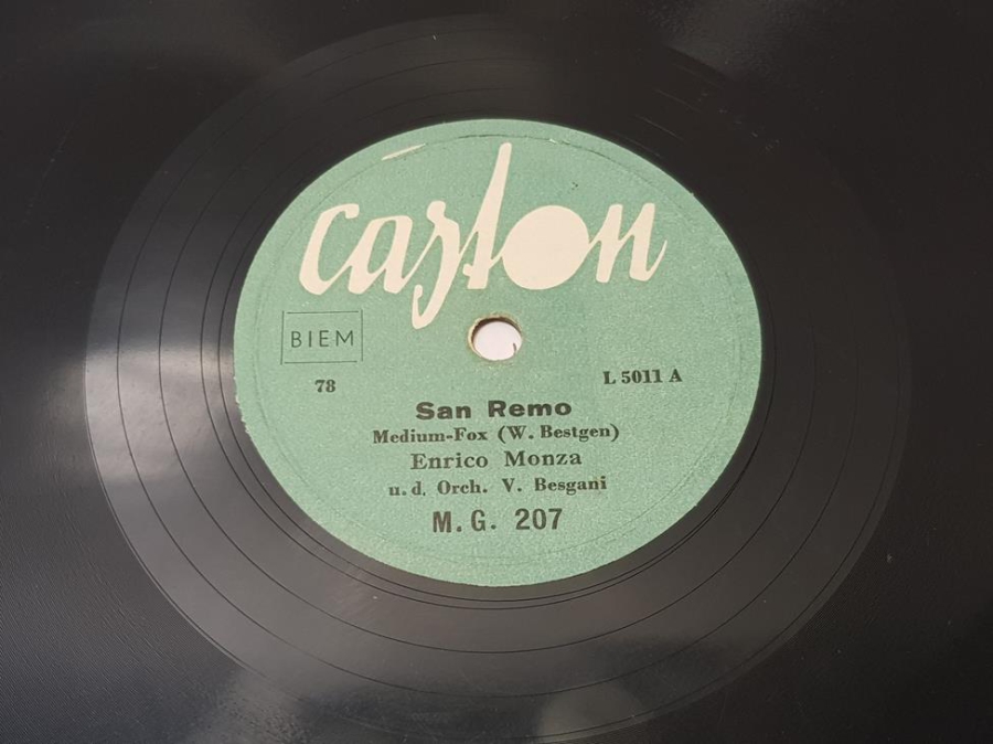 YABANCI TAŞ PLAK: ENRICO MONZI