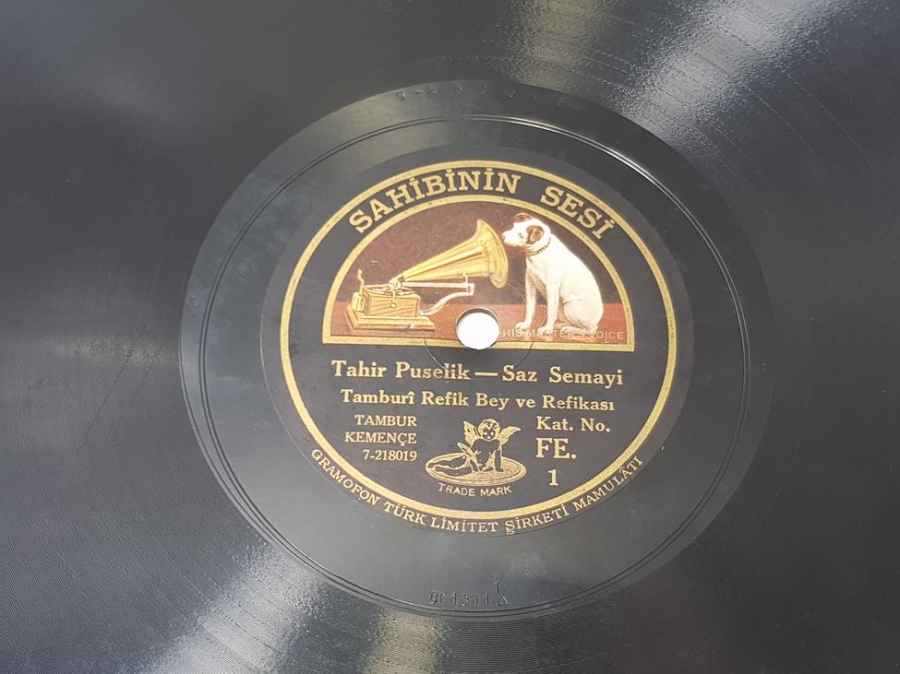 TAMBURİ REFİK BEY VE REFİKASI