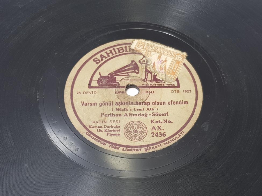 PERİHAN ALTINDAĞ SÖZERİ