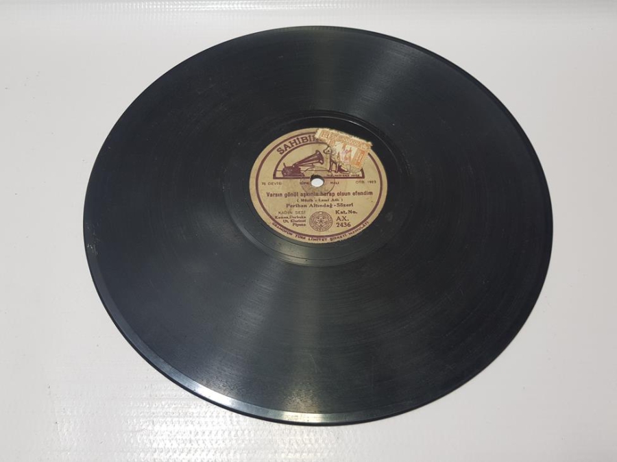 PERİHAN ALTINDAĞ SÖZERİ