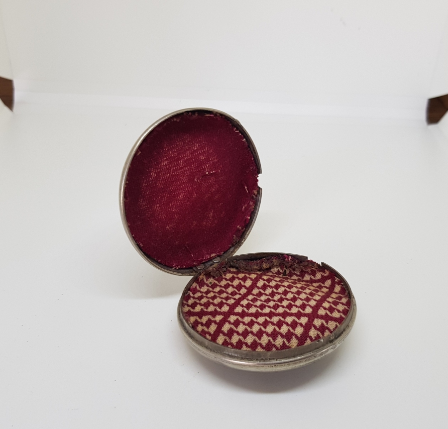 ANTİKA CEP SAATİ KORUMA KUTUSU