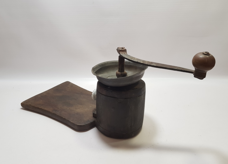 OSMANLI DÖNEMİ SAPI YAZILI ÇOK NADİR OTURAK KAHVE DEĞİRMENİ