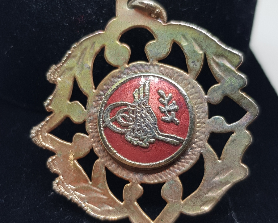 ÜZERİNDE MEHMET REŞAT HAN TUĞRASI BULUNAN OSMANLI DÖNEMİ KOLYE