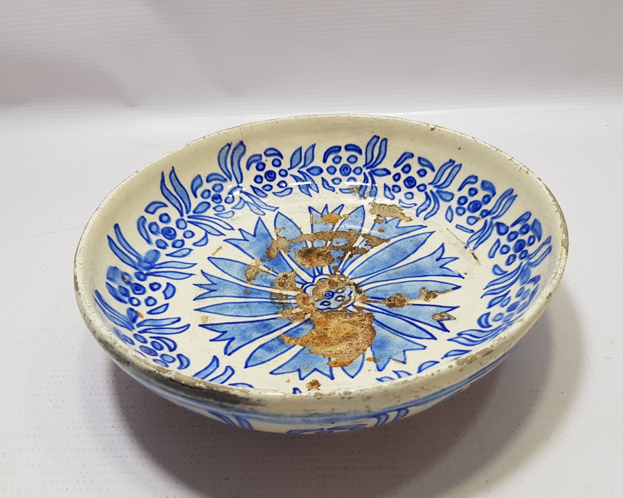 NADİR RENKTE OSMANLI DÖNEMİ İZNİK BÜYÜK BOY ÇİNİ KASE