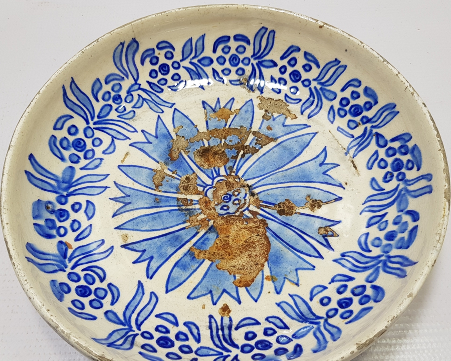 NADİR RENKTE OSMANLI DÖNEMİ İZNİK BÜYÜK BOY ÇİNİ KASE