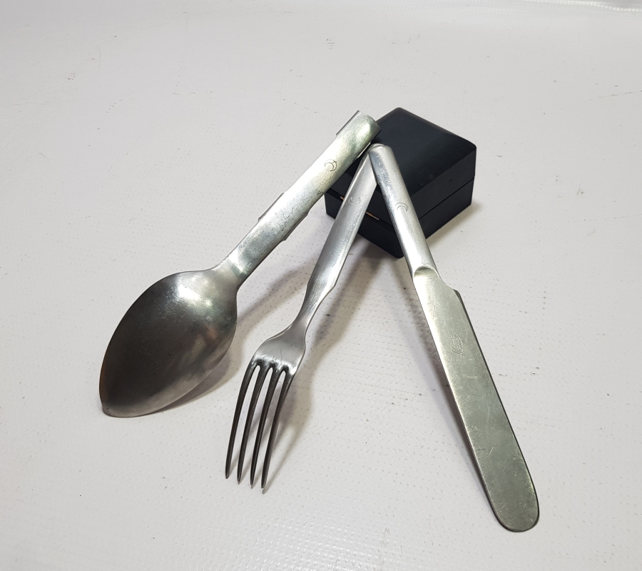 OSMANLI DÖNEMİ ÇOK NADİR HİLAL-İ AHMER ÇATAL BIÇAK KAŞIK SETİ