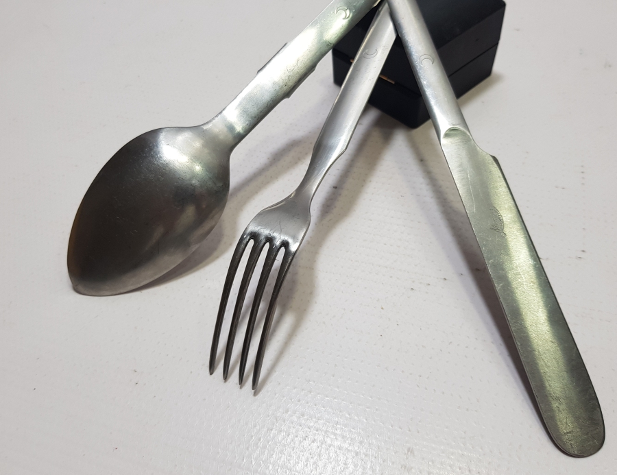 OSMANLI DÖNEMİ ÇOK NADİR HİLAL-İ AHMER ÇATAL BIÇAK KAŞIK SETİ