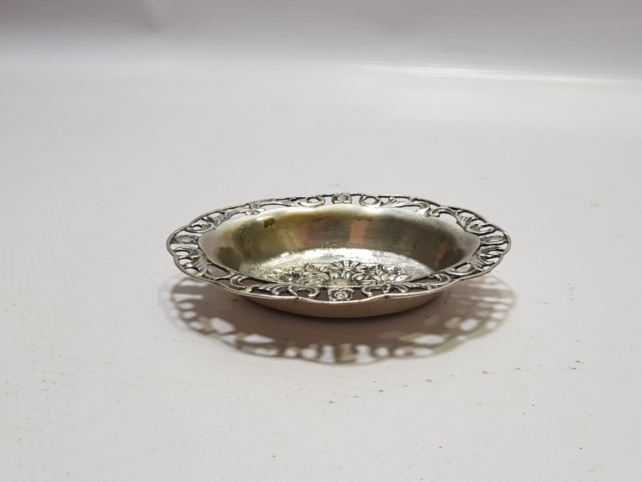 KABARTMA İŞÇİLİKLİ ANTİKA GÜMÜŞ İKRAMLIK