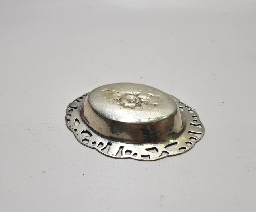 KABARTMA İŞÇİLİKLİ ANTİKA GÜMÜŞ İKRAMLIK