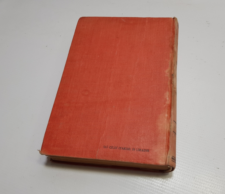 ARAPÇA'NIN YASAK OLDUĞU DÖNEMDE BASILMIŞ ''TANRI BUYRUĞU'' KUR'AN -I KERİM MEALİ