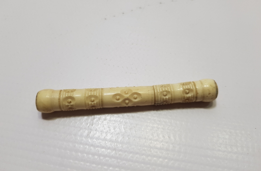 ÜZERİ İŞLEMELİ OSMANLI DÖNEMİ NADİR KEMİK İĞNEDAN