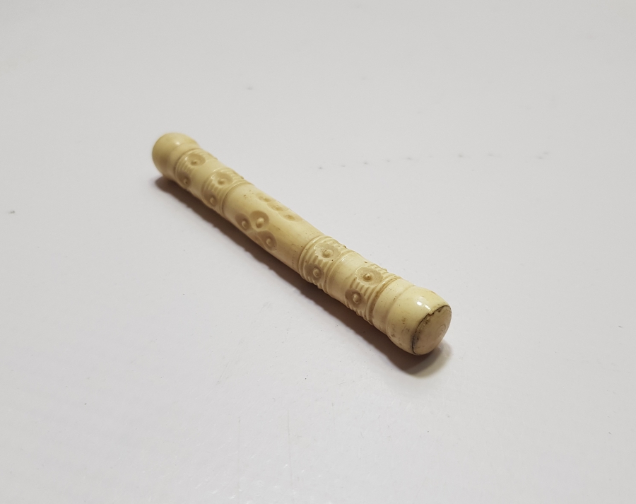 ÜZERİ İŞLEMELİ OSMANLI DÖNEMİ NADİR KEMİK İĞNEDAN