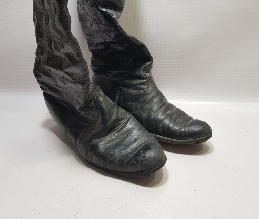 OSMANLI DÖNEMİ NADİR DERİ KÖRÜKLÜ EFE ÇİZMESİ