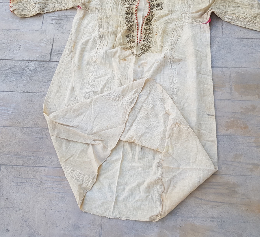 ÜZERİ AY YILDIZ FİGÜRLÜ VE SIRMA İŞÇİLİKLİ OSMANLI DÖNEMİ İPEK GELİN İÇLİĞİ - GÖĞNEK