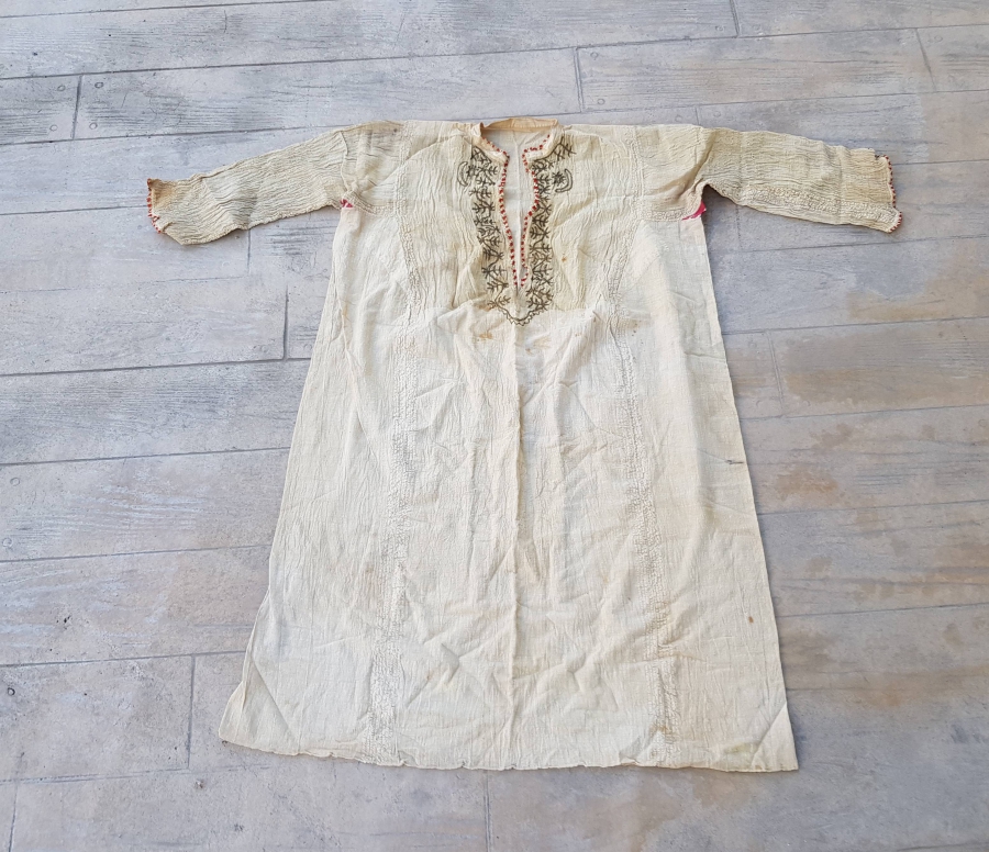 ÜZERİ AY YILDIZ FİGÜRLÜ VE SIRMA İŞÇİLİKLİ OSMANLI DÖNEMİ İPEK GELİN İÇLİĞİ - GÖĞNEK