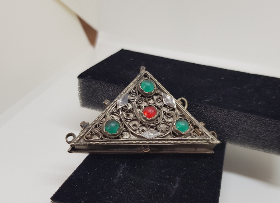 ÜZERİ DOĞAL TAŞLARLA SÜSLÜ OSMANLI DÖNEMİ HAMAYIL