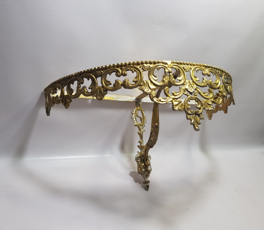 KABARTMA İŞÇİLİKLİ ANTİKA PİRİNÇ AYNA ALTLIĞI