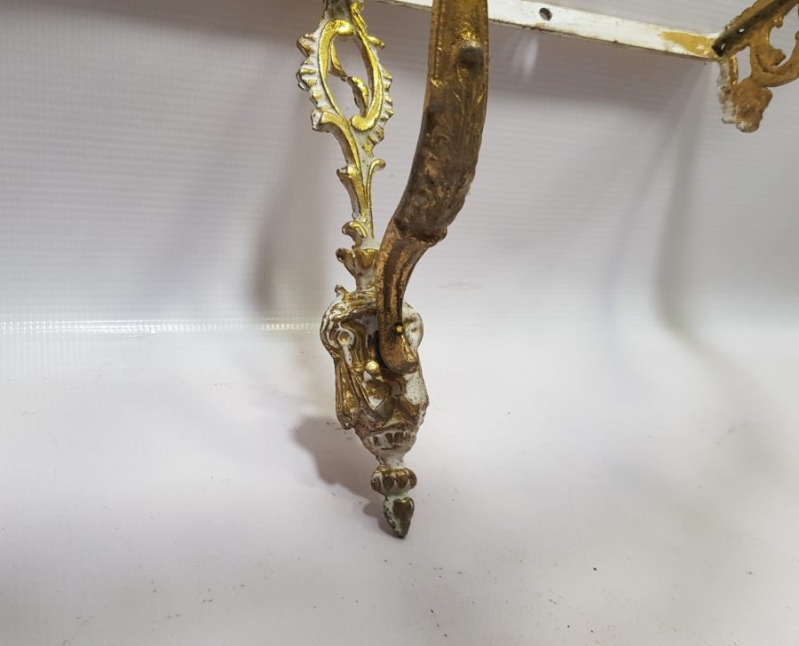 KABARTMA İŞÇİLİKLİ ANTİKA PİRİNÇ AYNA ALTLIĞI