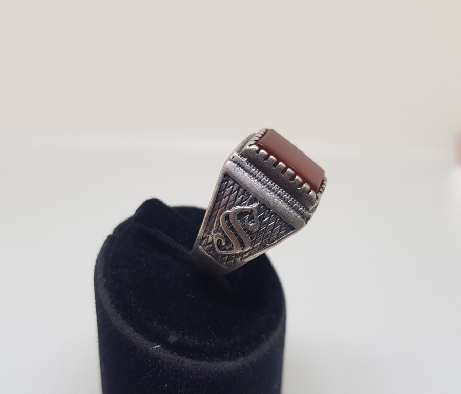 AKİK TAŞLI GÜMÜŞ ERKEK YÜZÜĞÜ