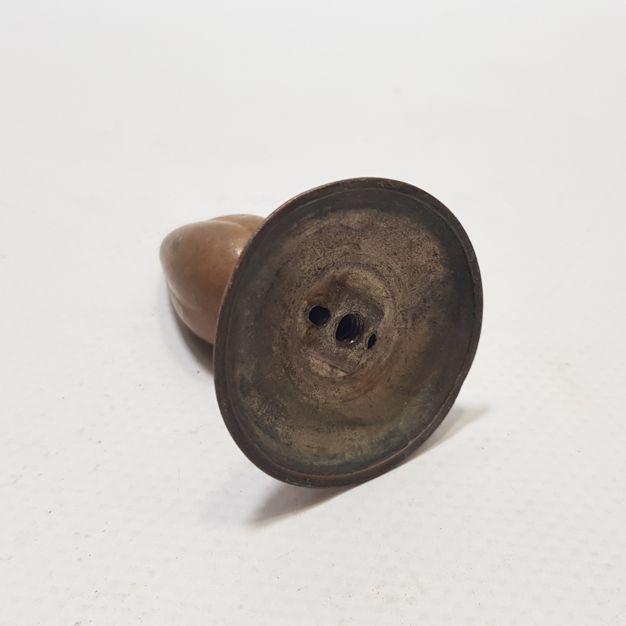 SELVİ FORMUNDA YAPILMIŞ OSMANLI DÖNEMİ MANGAL KAPAĞI TUTMACI