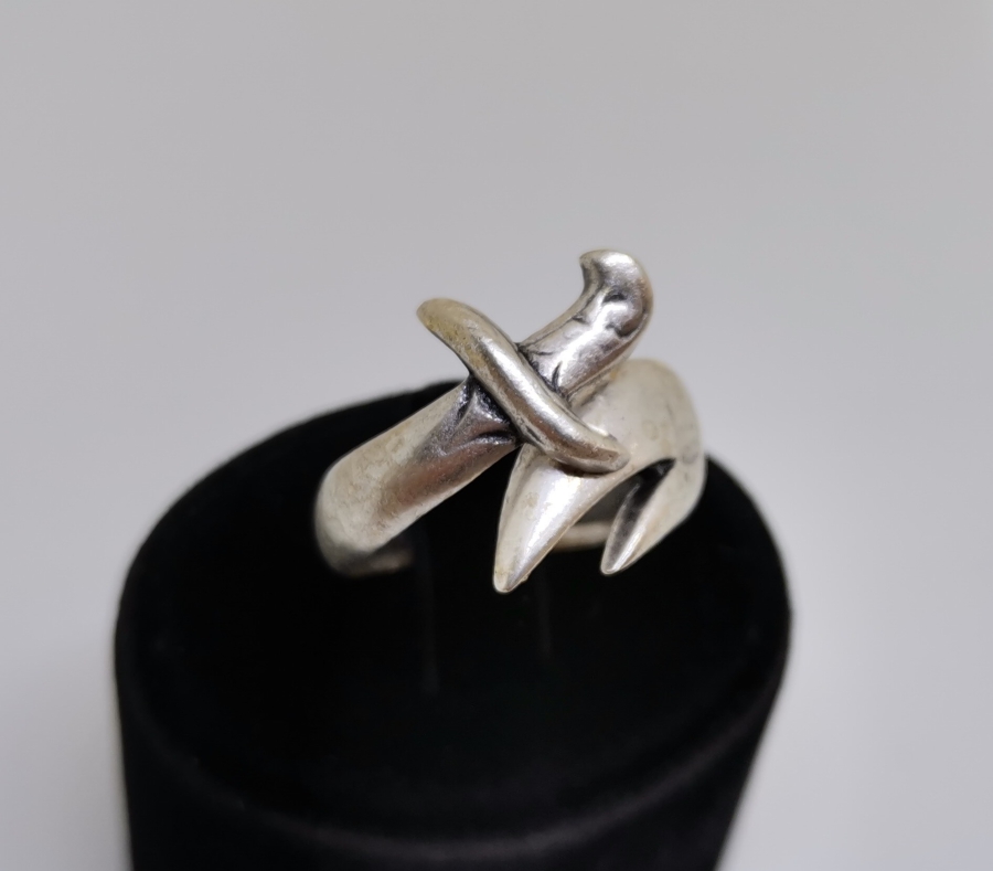 ÜZERİNDE FETİH SURESİNİN İLK AYETİ YAZILI ZÜLFİKAR FORMLU GÜMÜŞ YÜZÜK