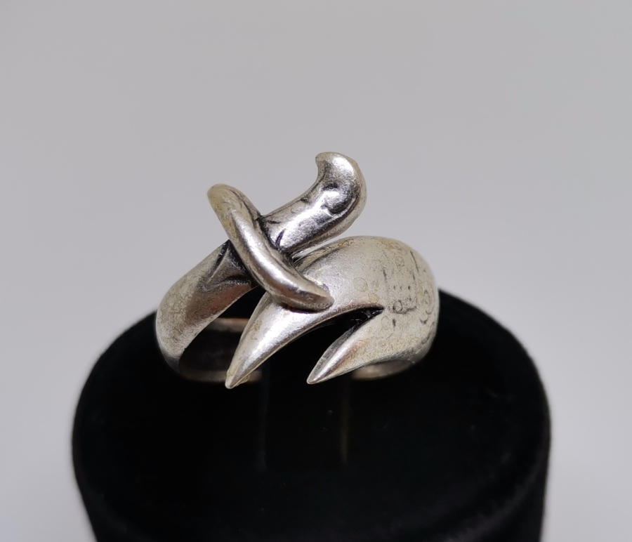 ÜZERİNDE FETİH SURESİNİN İLK AYETİ YAZILI ZÜLFİKAR FORMLU GÜMÜŞ YÜZÜK