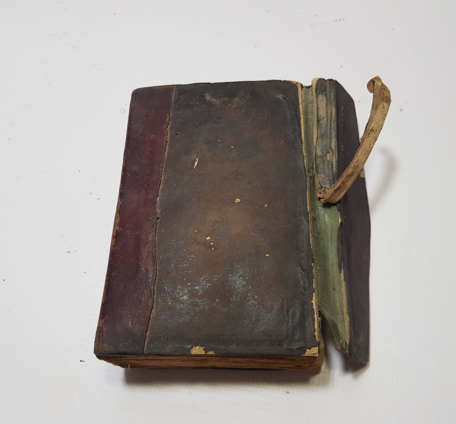 OSMANLI DÖNEMİ BİR DERVİŞ TARAFINDAN YAZILMIŞ OSMANLI DÖNEMİ EL YAZMA KUR'AN-I KERİM