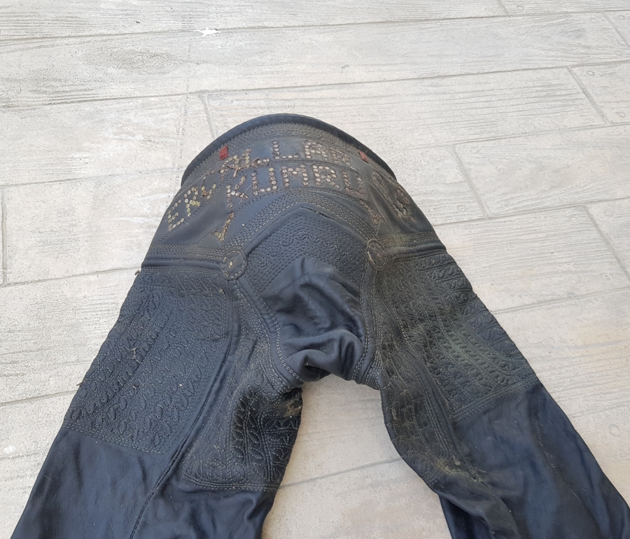 EL YAPIMI ÜZERİ İŞLEMELİ ANTİKA KISPET