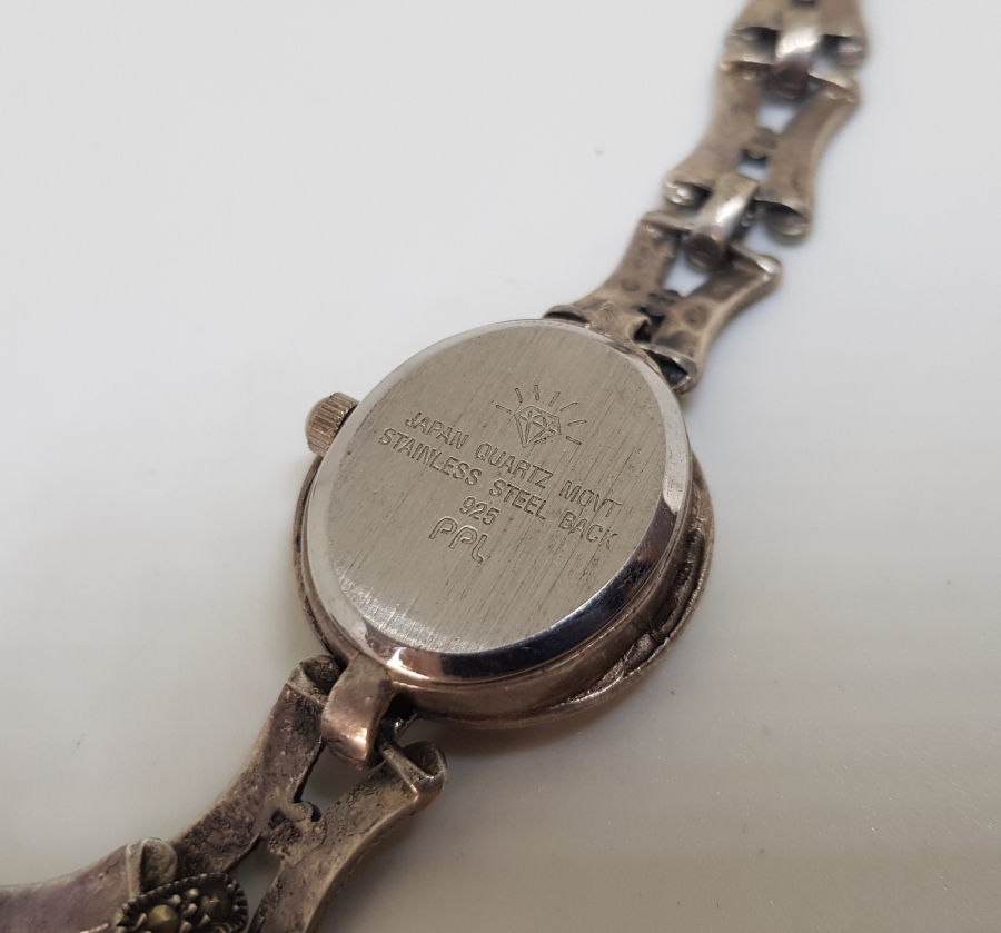 MARGAZİT TAŞLI ANTİKA GÜMÜŞ KOL SAATİ