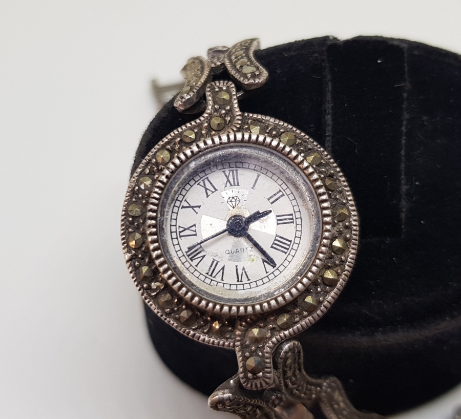 MARGAZİT TAŞLI ANTİKA GÜMÜŞ KOL SAATİ