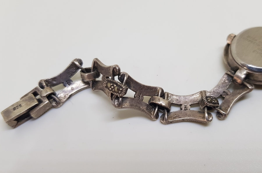 MARGAZİT TAŞLI ANTİKA GÜMÜŞ KOL SAATİ