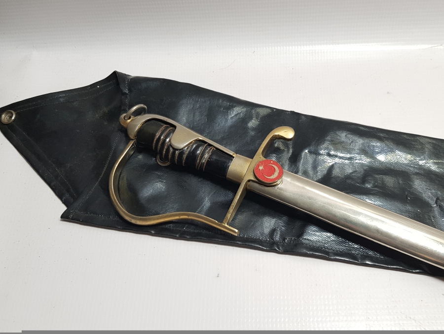 ORİJİNAL KORUMA KILIFINDA ANTİKA SUBAY KILICI