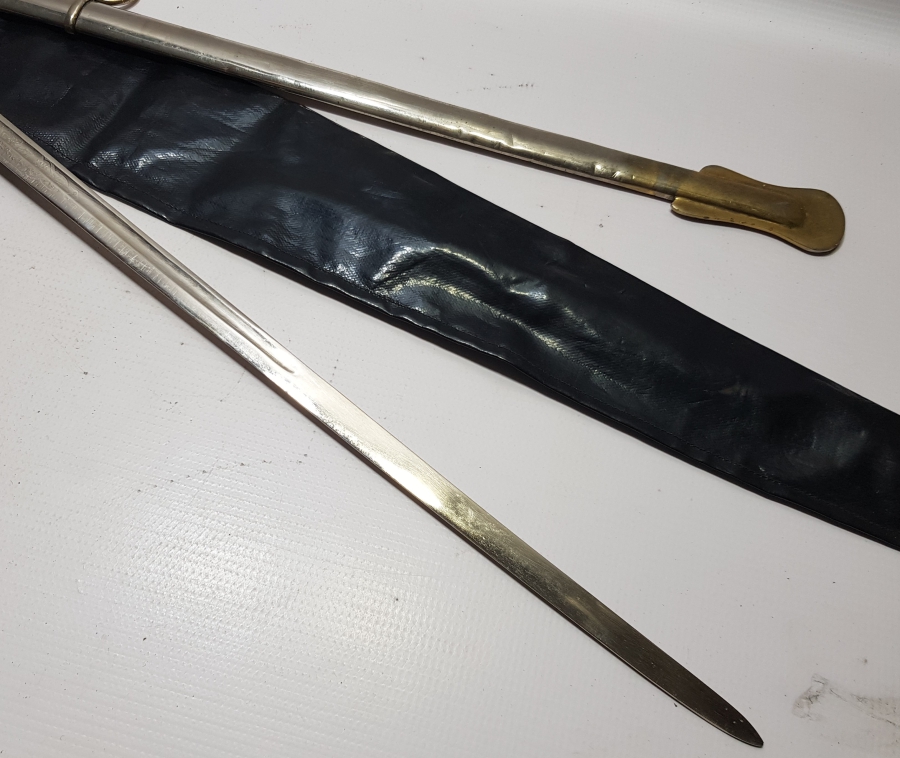 ORİJİNAL KORUMA KILIFINDA ANTİKA SUBAY KILICI