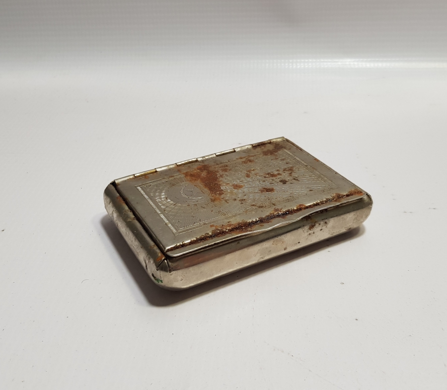 ÜZERİ AY YILDIZLI ANTİKA TÜTÜN TABAKASI