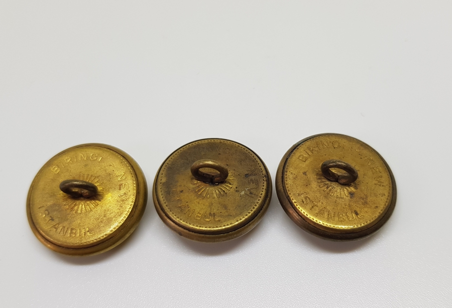 CUMHURİYET BAŞLARI ANTİKA DENİZCİ SUBAY DÜĞMESİ LOTU