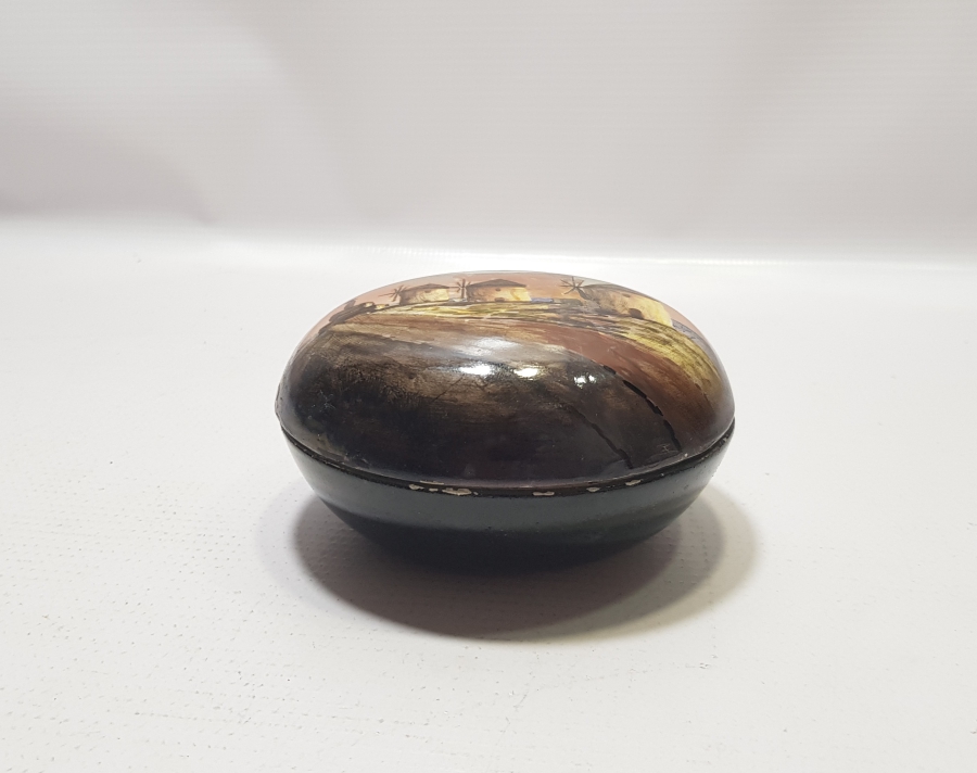 OSMANLI DÖNEMİ ÇOK NADİR KÜTAHYA DAN MÜBADELEYLE YUNANİSTANA GİTMİŞ RUMLAR TARAFINDAN YAPILMIŞ KAPAKLI KUTU