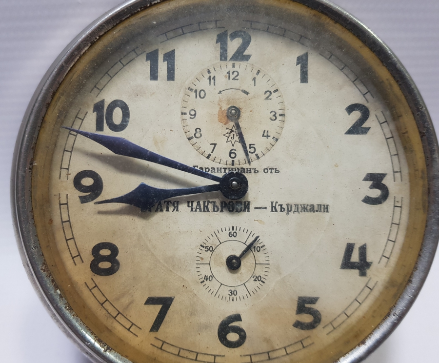 OSMANLI DÖNEMİ KADRANI RUSÇA YAZILI JUNKHANS MASA SAATİ