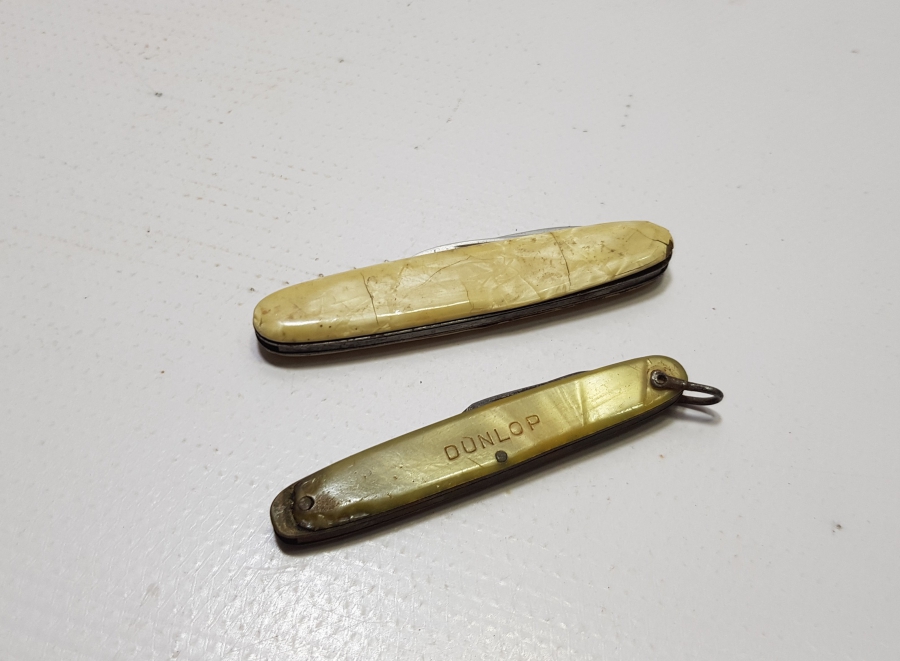 SEDEF SAPLI İKİ ADET ANTİKA ÇAKI