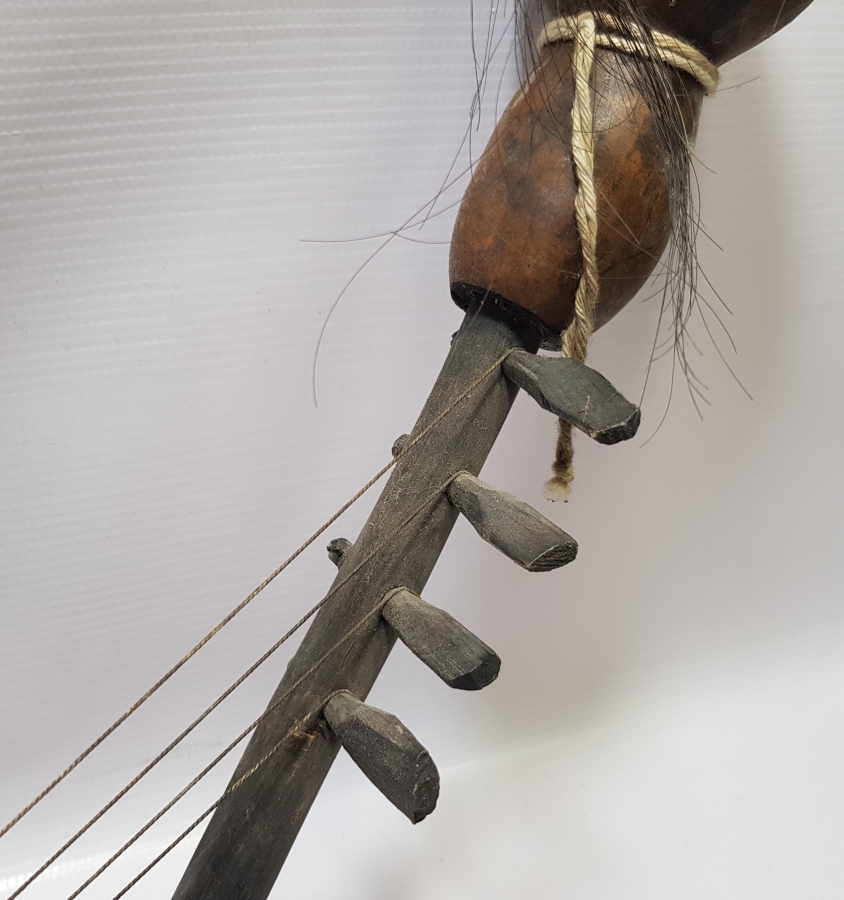 ANTİKA ŞAMAN İŞİ AHŞAP ÇALGI ALETİ