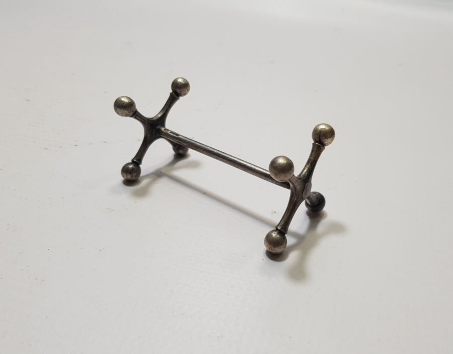 CHRISTOFE MARKA GÜMÜŞ KAPLAMA ANTİKA KALEM - KAMA STANDI