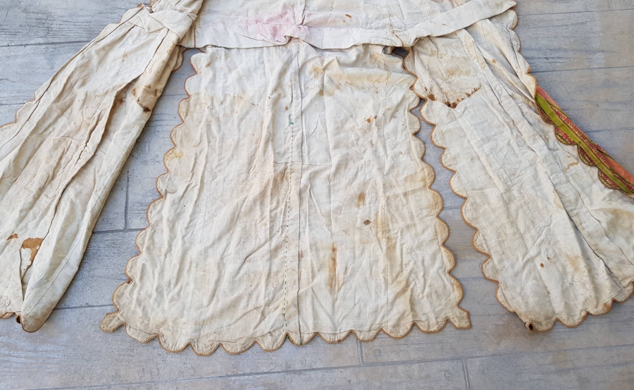 OSMANLI DÖNEMİ HEREKE YAPIMI YÜKSEK KONDİSYONDA İPEK ÜÇ ETEK