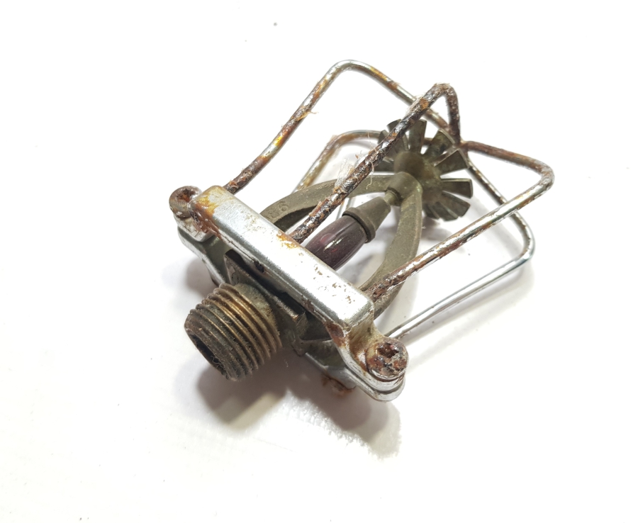 İÇERİSİNDE CİVA BENZERİ BİR SIVI BULUNAN ANTİKA OBJE