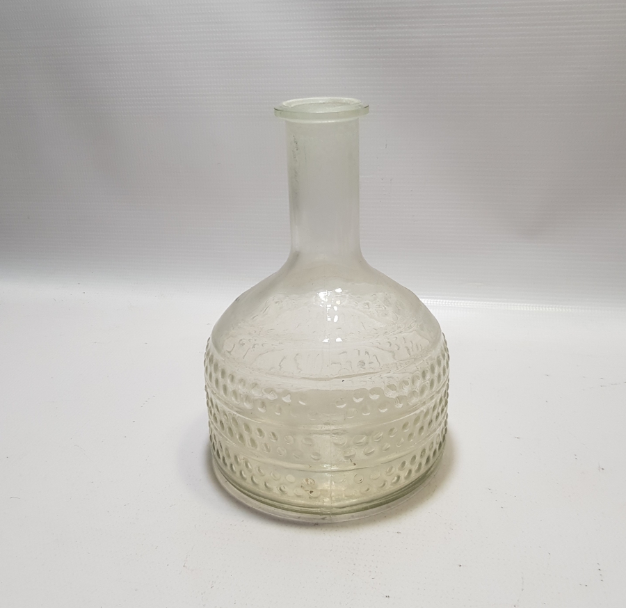 KABARTMA İŞÇİLİKLİ ANTİKA CAM KARAF