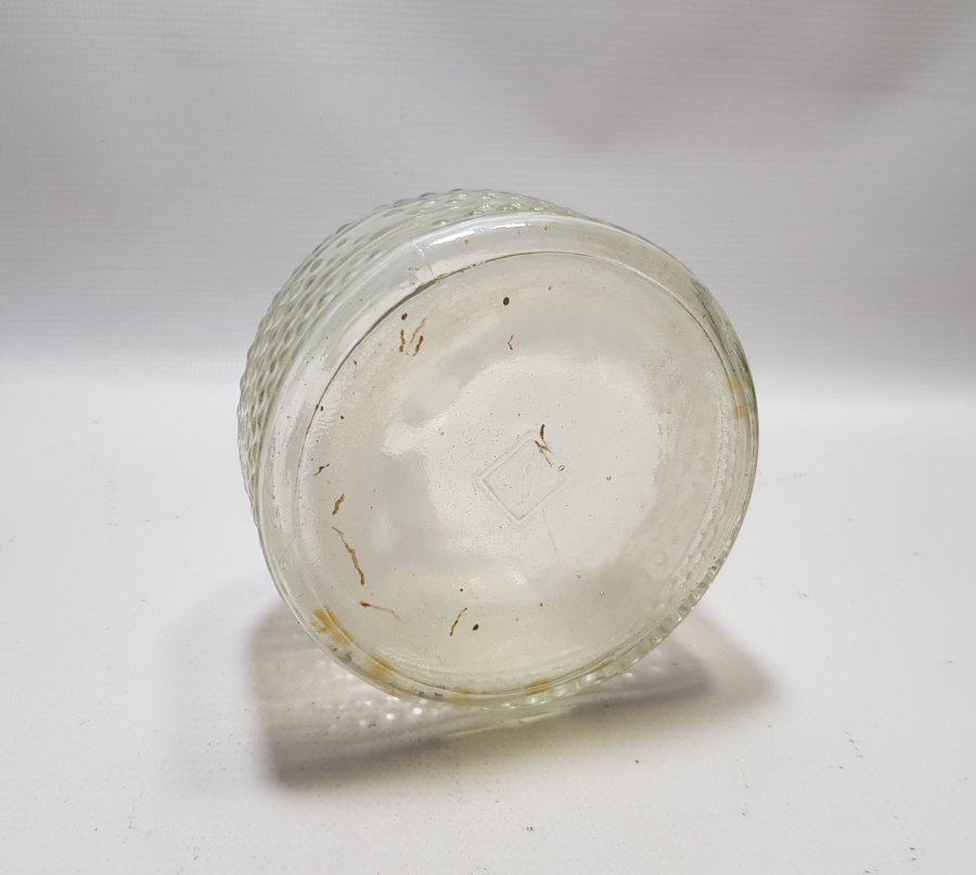 KABARTMA İŞÇİLİKLİ ANTİKA CAM KARAF