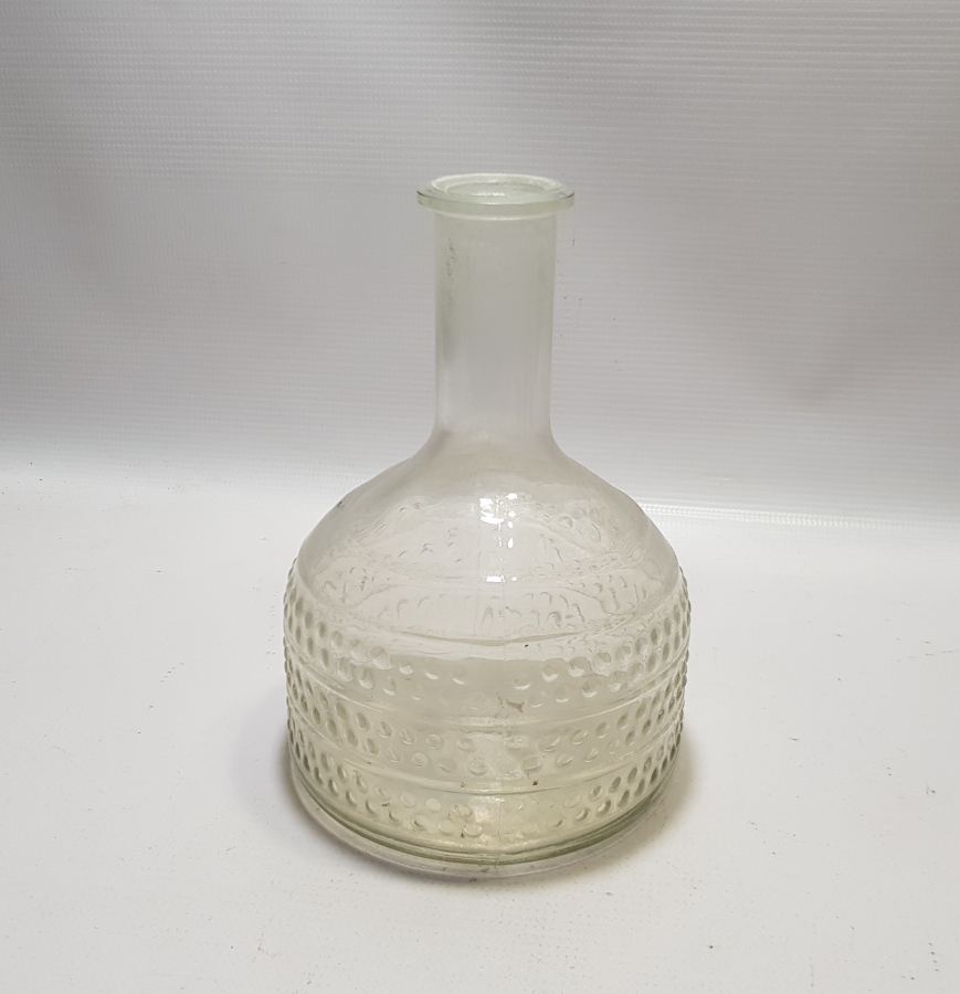 KABARTMA İŞÇİLİKLİ ANTİKA CAM KARAF