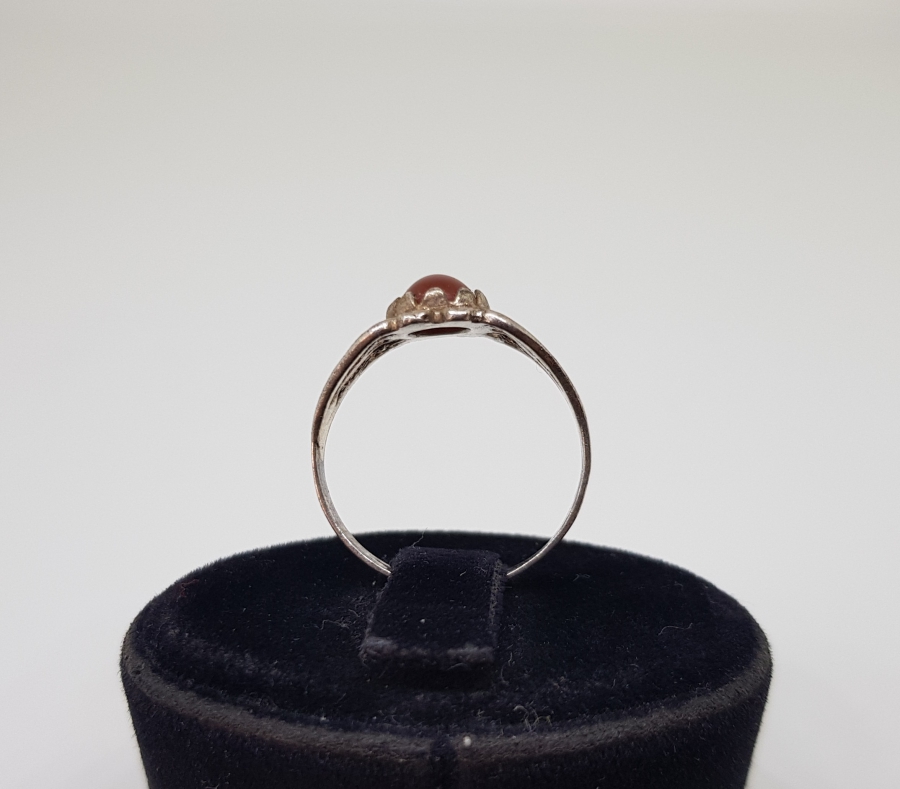 ÜZERİ AKİK TAŞLI VE TELKARİ İŞÇİLİKLİ HAC İŞİ GÜMÜŞ YÜZÜK