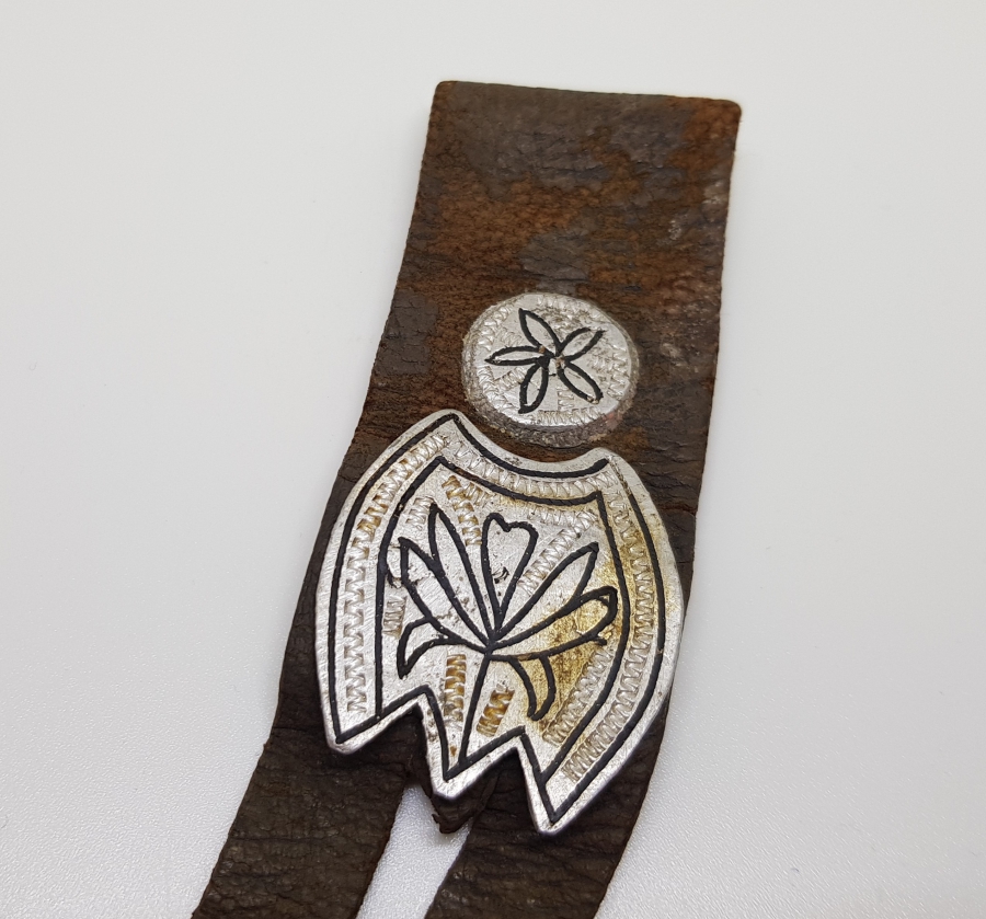 OSMANLI DÖNEMİ ÜZERİ İŞLEMELİ VE OSMANLICA YAZILI ÇERKES KEMERİ SALLAMASI