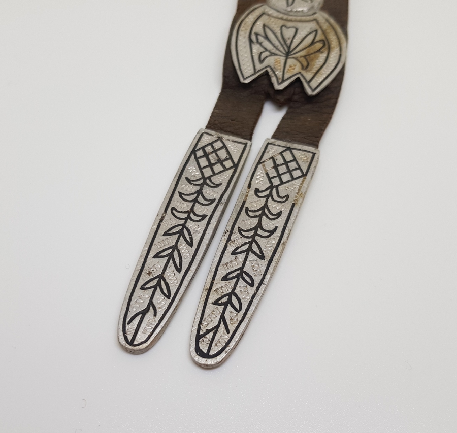 OSMANLI DÖNEMİ ÜZERİ İŞLEMELİ VE OSMANLICA YAZILI ÇERKES KEMERİ SALLAMASI