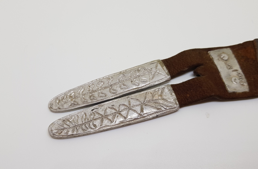 OSMANLI DÖNEMİ ÜZERİ İŞLEMELİ VE OSMANLICA YAZILI ÇERKES KEMERİ SALLAMASI