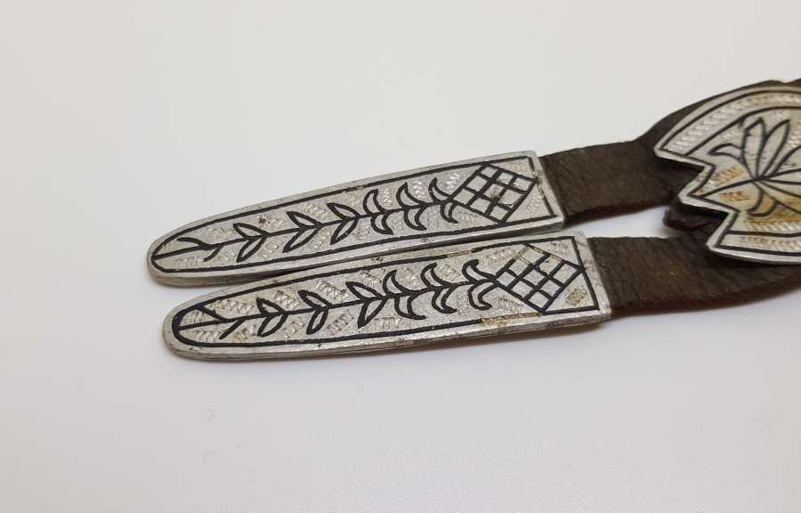 OSMANLI DÖNEMİ ÜZERİ İŞLEMELİ VE OSMANLICA YAZILI ÇERKES KEMERİ SALLAMASI